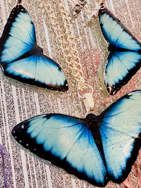 nature lover butterfly blue earrings and necklace