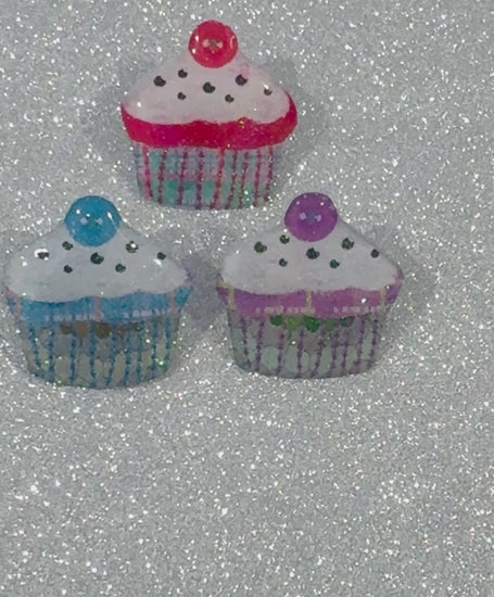 Cup cake pins. Cake maker's enamel pin. Made from aluminium in cans. unique